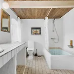 3 Bedroom Awesome In 펜션 Klemensker