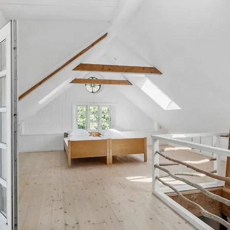 בית נופש 3 Bedroom Awesome In Klemensker